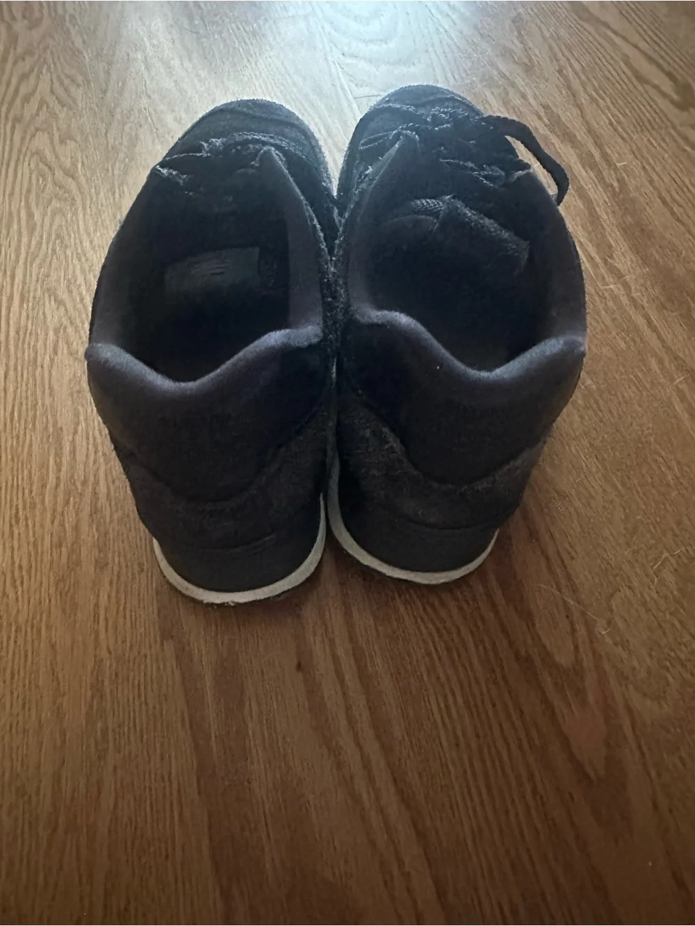 New Balance Black Low-Top Lace-Up Sneakers